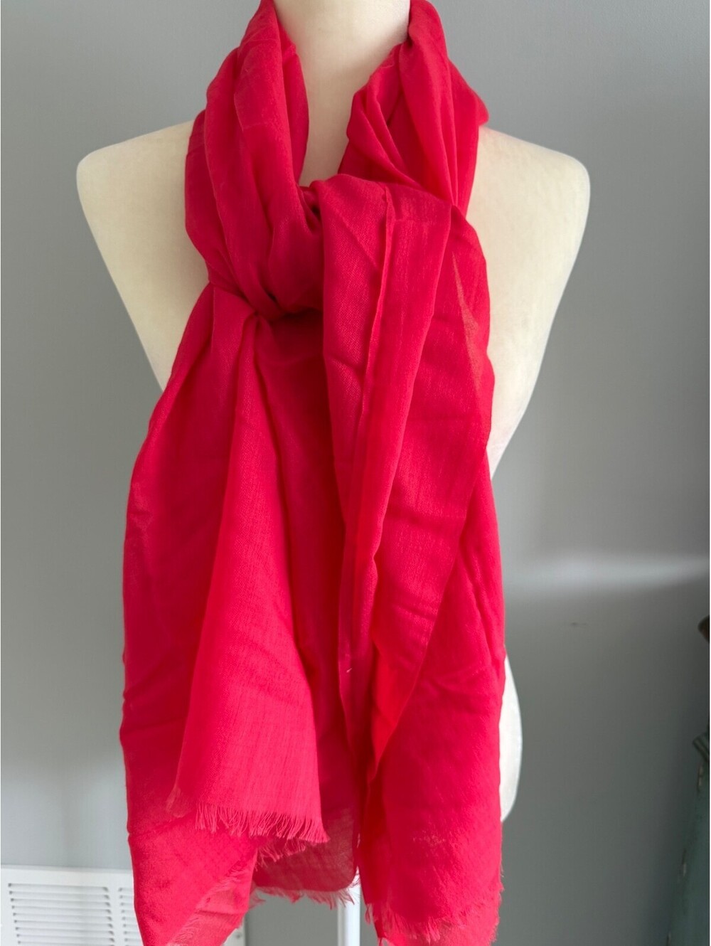 NWOT Max Mara Palla Scarf Deep Pink Cashmere Silk Wool Blend Made in Italy $675